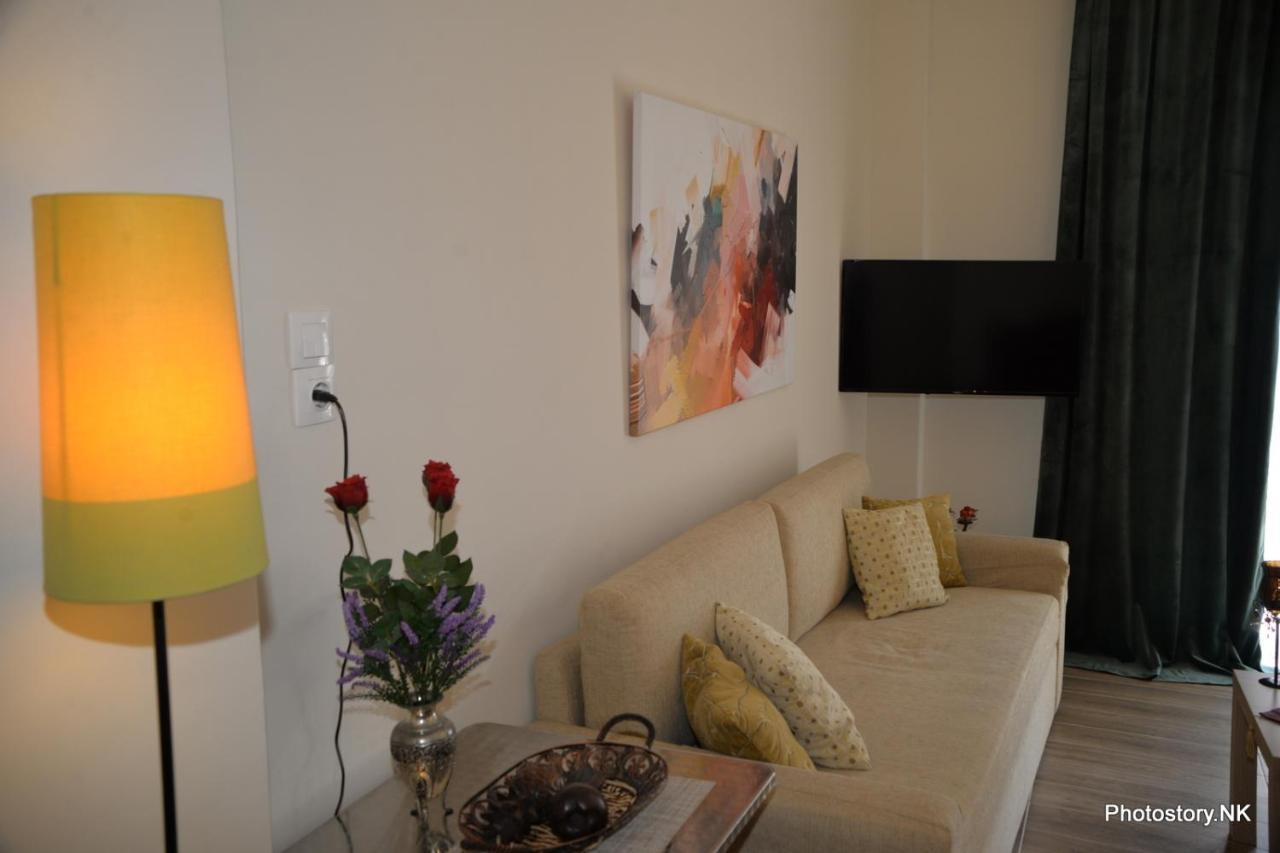 Kynosargous Square'S Apartment Atenas Exterior foto