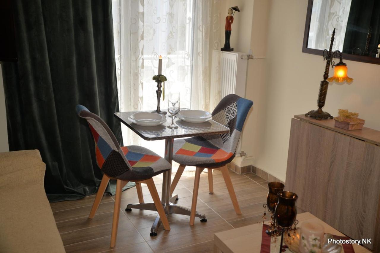 Kynosargous Square'S Apartment Atenas Exterior foto